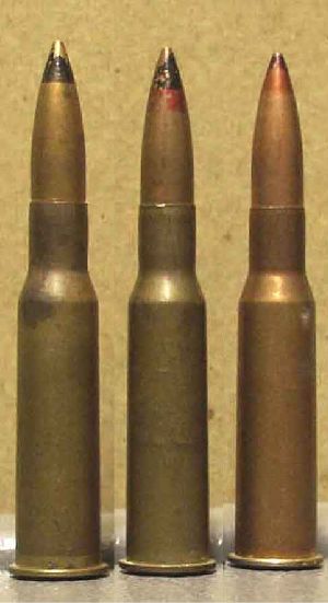 Пуля Б-30, Б-32 и БЗТ-44 (слева направо)